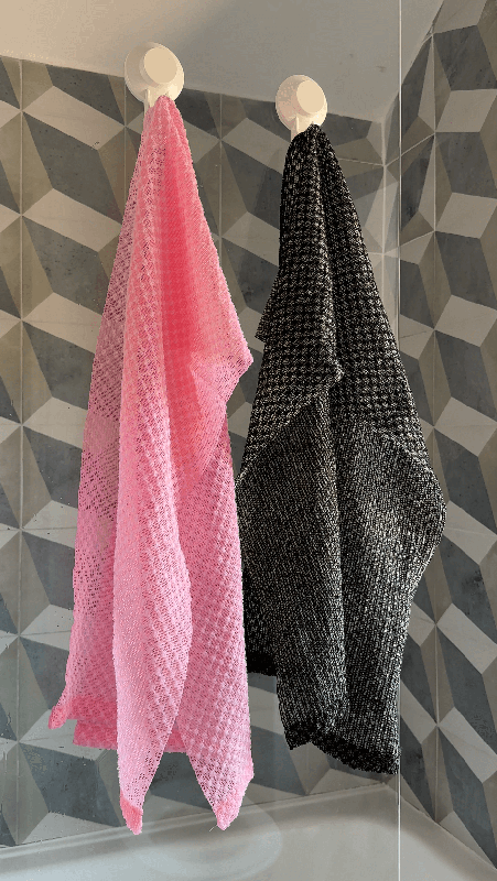 Ręczniki peelingujące HEILL w łazience